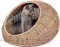 Buy cat baskets and get the best deals at the lowest prices on ebay! Gcsey Wicker Cat Bed Dome For Medium Indoor Cats A Covered Cat Hideaway Hut Of Rattan Houses Pets In Dome Basket Washable Amazon Co Uk Kitchen Home