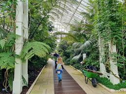 tips for visiting kew gardens with kids