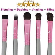 makeup eyeshadow blending crease brush