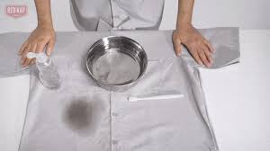 remove cooking oil stains from workwear