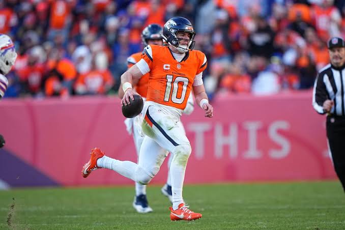 Denver QB Bo Nix breaks right ankle in win, will have surgery