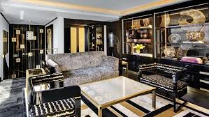 Wales) ) è una delle nazioni che compongono il regno unito. Paris S Prince De Galles Hotel Unveils The New Art Deco Lalique Suite Robb Report