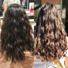When the hair is dry and its natural state, then devacut style and sculpt each curl to create a beautiful customize shape. Devacurl Haircut For Wavy Hair Bpatello