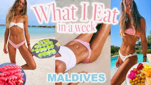 WHAT I EAT IN A WEEK| VACATION EDITION | Model, Holistic Nutritionist |  TRAVEL VLOG Maldives - YouTube