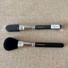 mac loose powder brush 150s made in