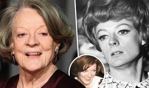 English actress maggie smith pictured holding a photograph of american actress alice ghostley accepting the academy award for best actress on behalf of maggie smith for her role in the film 'the. Maggie Smith Young Rare Photos Of Lady In The Van Star Age 81 Films Entertainment Express Co Uk