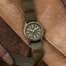 However, it's worth noting that this edition gets an upgrade on the internals, differentiating them from the 2018 global launch. Hamilton Khaki Field Mechanical Green Textile Watch H69449961