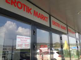 Erotik Markt ferme à Matran et se restructure - La Liberté