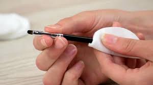 to clean gel nail polish brushes