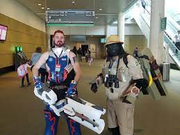 Left: [SELF] Gendetbent Zarya, Right: Explorer Winston (Overwatch) : r/ cosplay