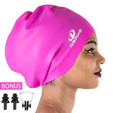 Some water will get in but the hair will be minimally exposed to the chlorine in the water and so it will help prevent damage. 6 Best Swim Cap To Keep Your Hair Dry While Swimming Merchdope