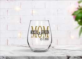 Personalized Mom Wine Glass Mothers Day