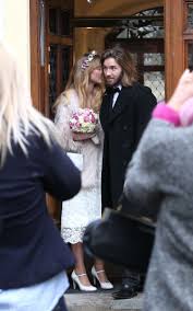 Trivia (3) member of the rock band zoo army, which released its first album 507 in march 2006. Gil Ofarim Wedding Pictures Verena Brock Wedding Dress Wedding Gown Glamour