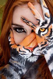 tiger makeup transforms an artist s