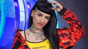 Julieta emilia cazzuchelli (born december 16, 1993), known professionally as cazzu, is an argentine rapper, singer, and composer.born and raised in ledesma, jujuy, she gained popularity with her singles loca, toda, pa mi and chapiadora. Cazzu For Android Apk Download