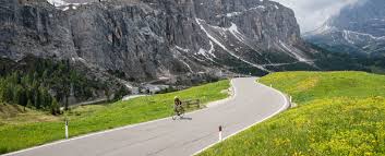 O evento, designado por meia maratona da regueifa, acontece a 4 de junho. Mit Dem Fahrrad Auf Der Strecke Der Maratona Dles Dolomites