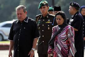 Dato' setia tengku putra ibni tengku bendahara azman shah is a malaysian corporate figure and a member of the selangor royal family and kelantan royal family. 10 Things To Know About The Sultan Of Johor Se Asia News Top Stories The Straits Times