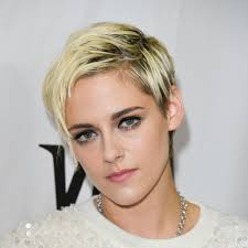 The film's cast includes stewart, naomi scott and ella balinska as the newest angels, while banks will take on the role of bosley, who acts as a guide for. Kristen Stewart S Best Short Hair Looks Short Hairstyle Ideas Allure