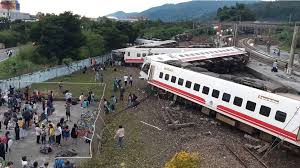 The truck came falling down. another rescued passenger told reporters: Taiwan Train Derailment In Yilan County Kills At Least 18 Bbc News