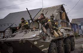 Guerre en Ukraine : Les premiers civils évacués par des couloirs  humanitaires arrivés « en sécurité »