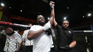A professional competitor since 2010, lewis has also competed for bellator mma and legacy fc, where he was the heavyweight champion. Ufc Vegas Derrick Lewis Finishes Curtis Blaydes With Nightmare Ko Cgtn