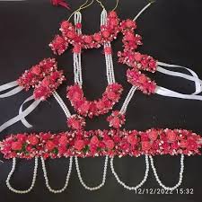 red artificial flowers jewellery set
