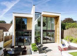 2 Y Family Home With Glazed Atrium