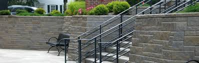 When estimating retaining wall cost, there are many factors that come in to play. Retaining Wall Westbrook Concrete Block