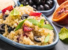 farro vs quinoa how they compare