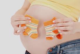 Twin Pregnancy Week 18 Symptoms Baby Size Ultrasound More