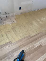 acknowledged hardwood floors serving