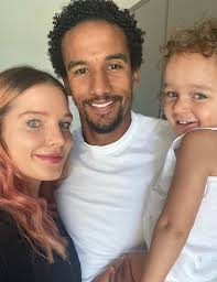 Helen flanagan was born in 1989, in bury, greater manchester. Helen Flanagan Predicts She S Having A Girl As She Cradles Her Gorgeous Bump Ok Magazine
