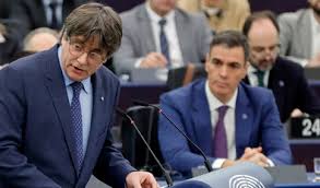 Puigdemont reprocha a Sánchez en su discurso en Estrasburgo que el catalán  no sea oficial en la UE y le avisa: "Si no se aprovechan las oportunidades,  las consecuencias no serán agradables" |