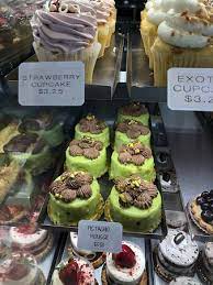 Lulu S Bakery Near Me gambar png