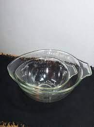 Uncommon Pyrex Teardrop Mixing Bowls