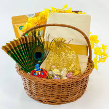 traditional vishu gifts for her with