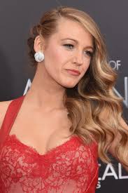 Pretty sideswept short wavy hairstyle. Blake Lively Hair Age Of Adaline Google Search Side Hairstyles Side Swept Hairstyles Blake Lively Hair
