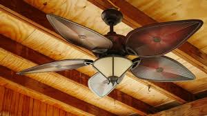 how to mere ceiling fan size
