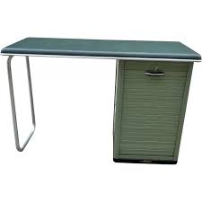 Shop office desks by famous american manufacturers! Vintage Industrial Desk In Metal And Aluminum Design Market
