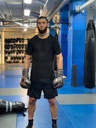 Khamzat Chimaev peilt Rückkehr für UFC ...