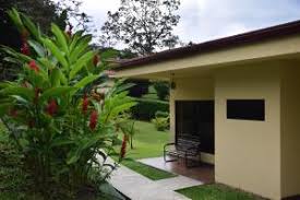 It offers an excellent combination of relaxation, comfort, and wonderful tropical scenery, and will feel like your home away from home while vacationing in costa rica. Arenal Volcano Inn Fortuna Aktualisierte Preise Fur 2021