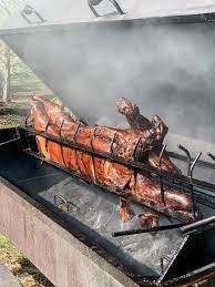 how to throw a pig roast that no one