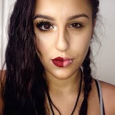 half makeup selfie insram trend