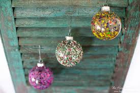 plastic ball ornament decorating ideas