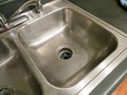 cleaning stainless steel sinks