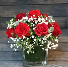 clic romantic rose arrangement in a