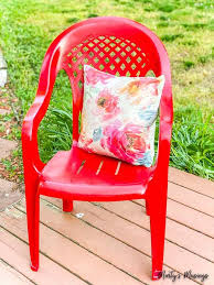 how to spray paint plastic chairs