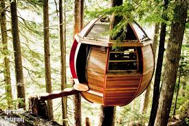 Suspended Treehouse Interior Design Ideas