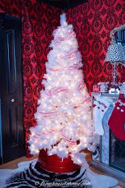 how to decorate a fun santa christmas tree
