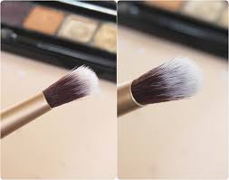 double ended eyeshadow brush from